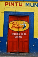 Paint shop, Alausí, Ecuador